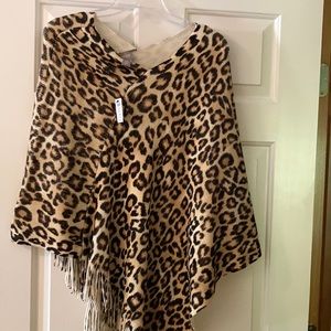 Chico’s leopard print poncho, sz S-M, new